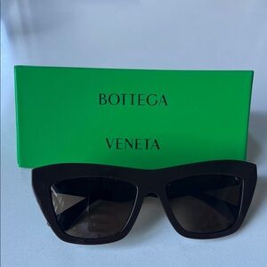 Bold Chocolate Brown Square-Frame Sunglasses